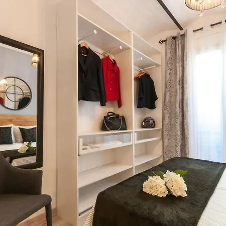 Apartament Benet Mercad Free Wi-fi Newly Renovate
