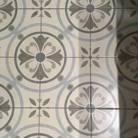 Apartament Benet Mercad Free Wi-fi Newly Renovate