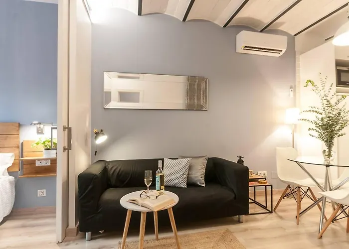Quiet 2br For 3, Pets Welcomed Βαρκελώνη