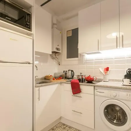 Quiet 2br For 3, Pets Welcomed